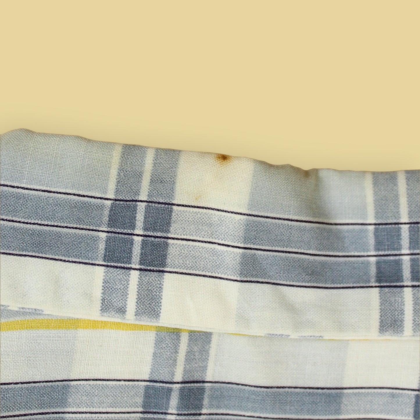 Distinctive Sportswear Printed Plaid Loop Collar Shirt