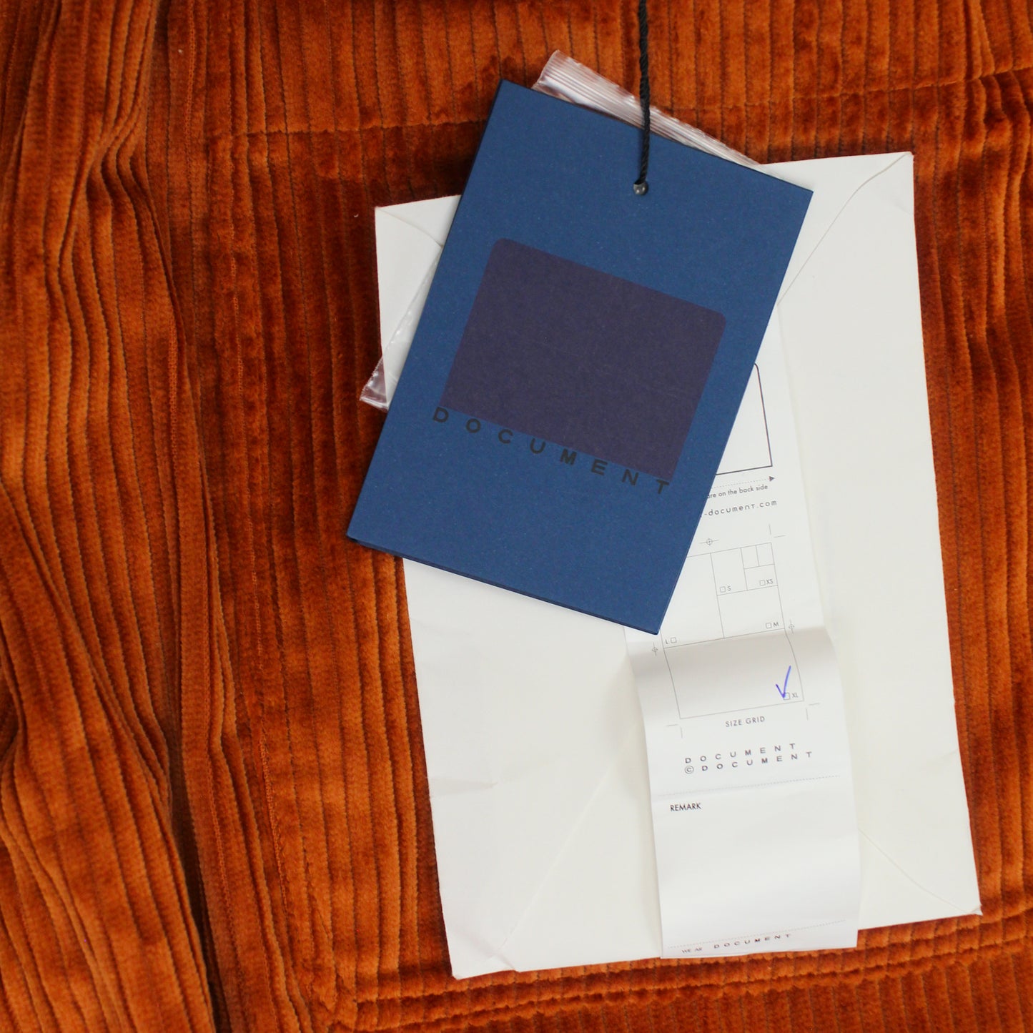 Document English Corduroy Tucked Pants