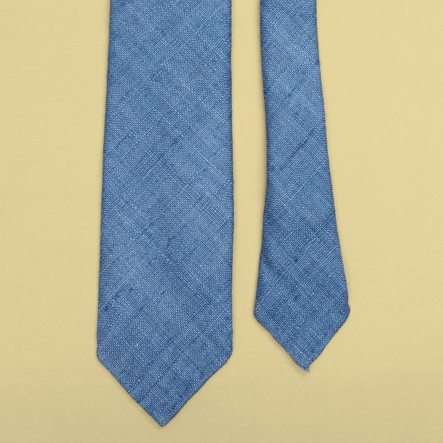 Drake's Tussah Silk Hand Rolled Tie