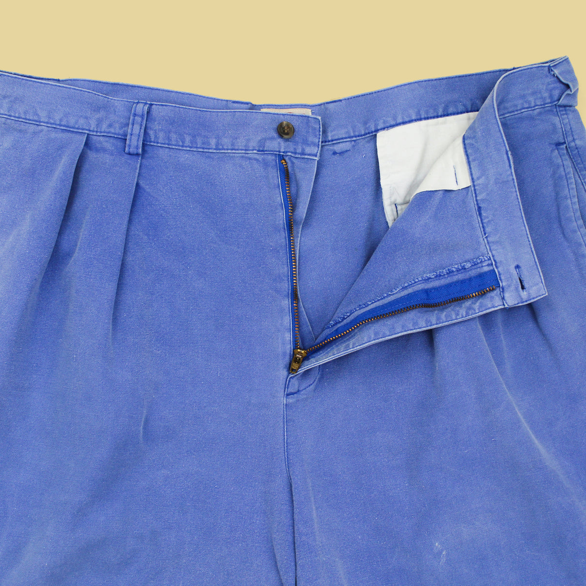 Vintage Banana Republic Garment-Dyed Canvas Cotton Pleated Shorts