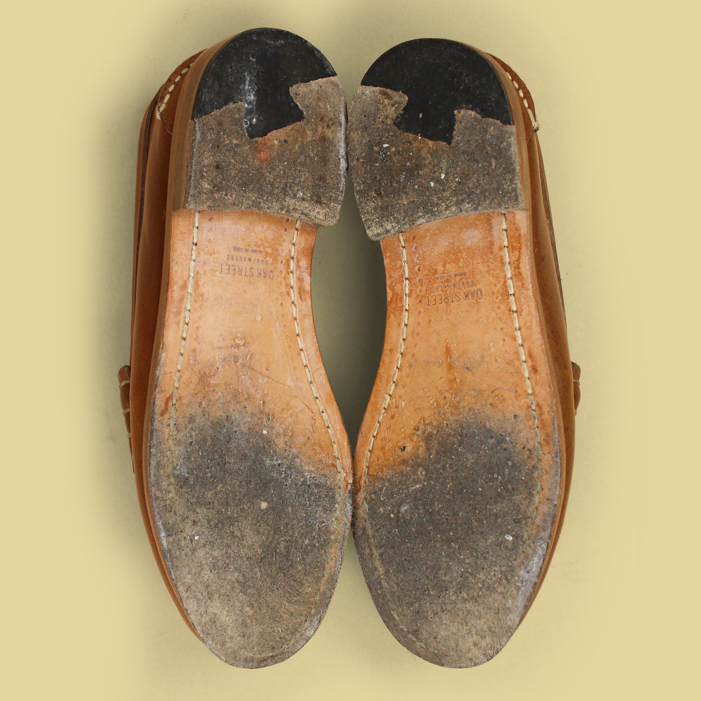 Oak Street Bootmakers Natural Chromexcel Beefroll Penny Loafers